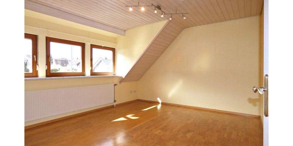 Etagenwohnung Heilbronn Biberach Biberach - 4 Zimmer, 137 m&sup2;, 1.120&euro; | Angebot:25695864