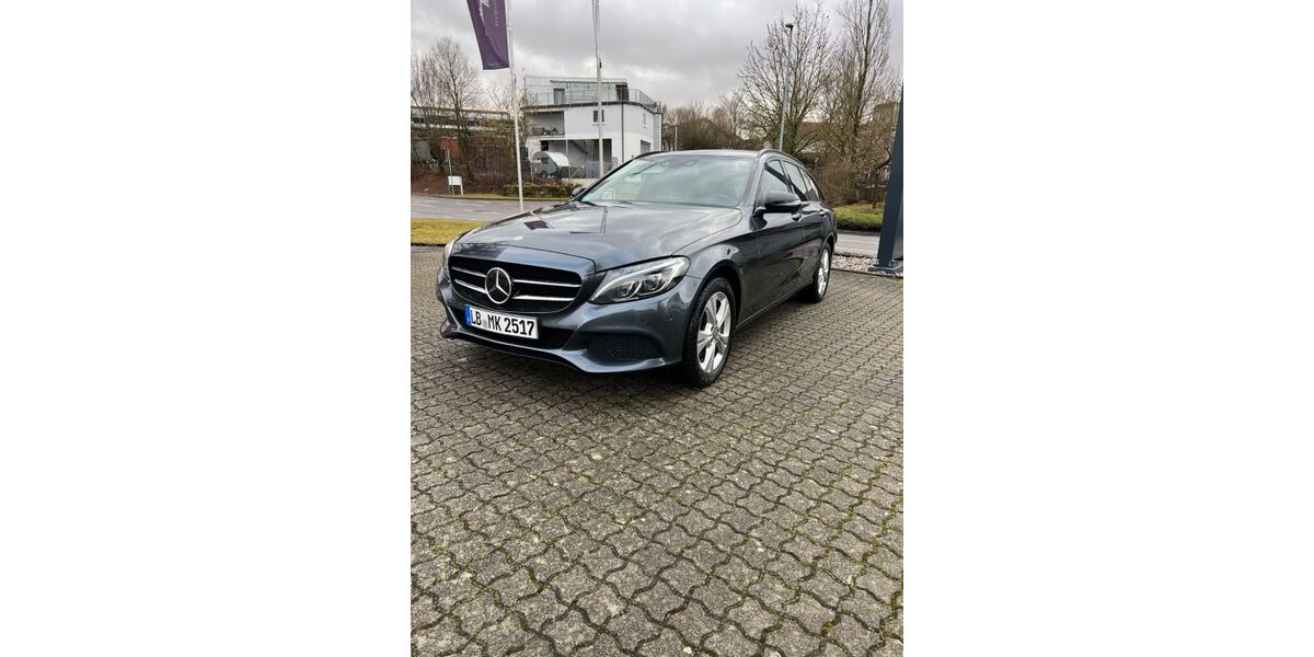 Mercedes-Benz C 250 182.000 km 13.990 &euro; Besigheim 74354