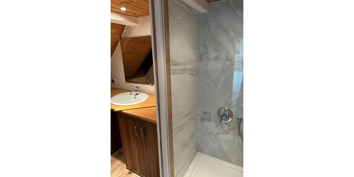 3-Zimmer-Dachgeschosswohnung mit 2 Balkonen in Markgröningen 3 zimmer