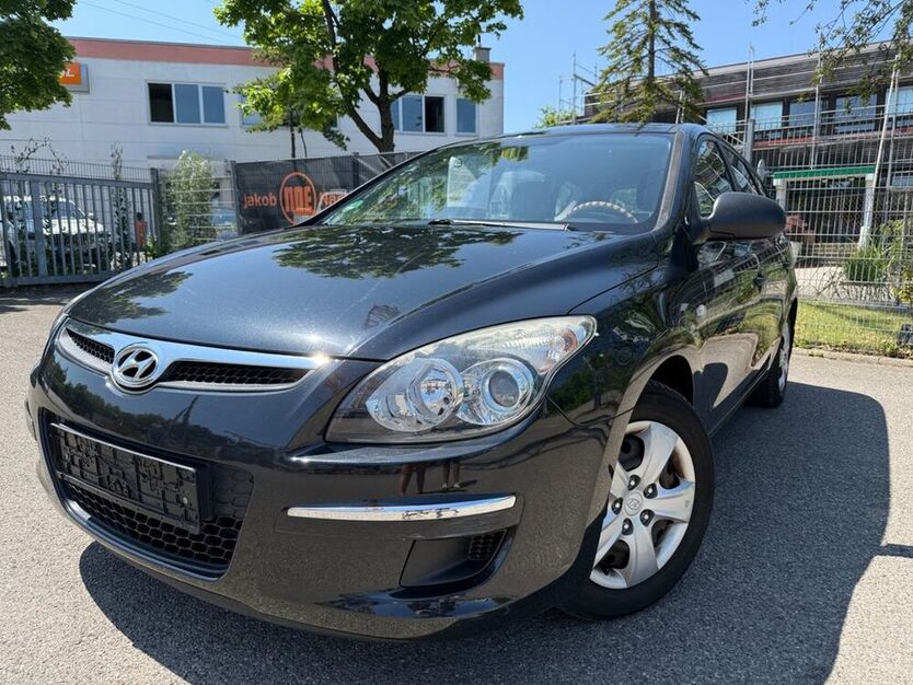 i30