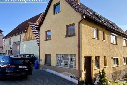 *** renovierungs-bedürftiges 2 bis 3-Familienhaus mit viel Wohnraum, Garage u. 2 Stellplätze ... *** 9 zimmer