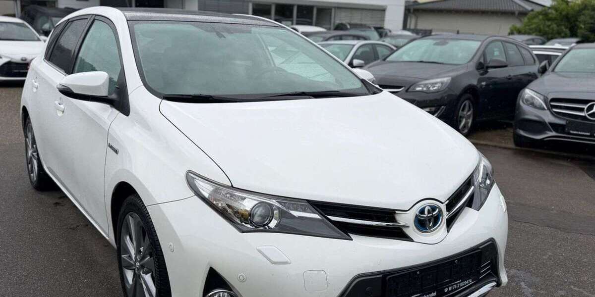 Toyota Auris 143.000 km 10.299 &euro; Gundelsheim 74831