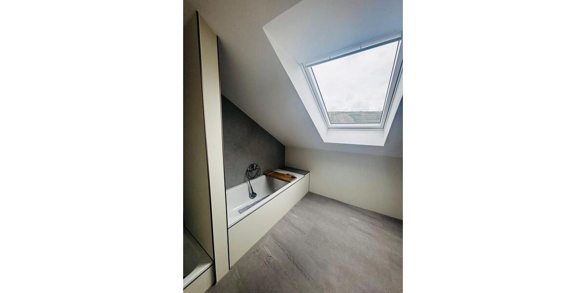 Dachgeschoßwohnung Kirchheim am Neckar - 3 Zimmer, 58 m&sup2;, 900&euro; | Angebot:26179695