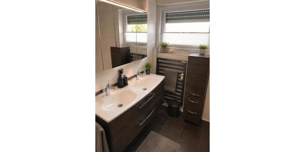 Einfamilienhaus Bad Rappenau - 3.5 Zimmer, 122 m&sup2;, 1.380&euro; | Angebot:27608093