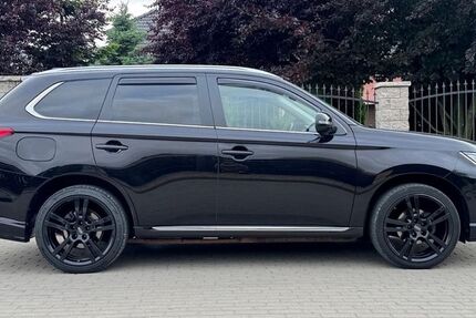 Mitsubishi Outlander 171.111 km 11.000 &euro; Bad Friedrichshall 74177