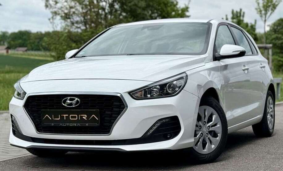 i30