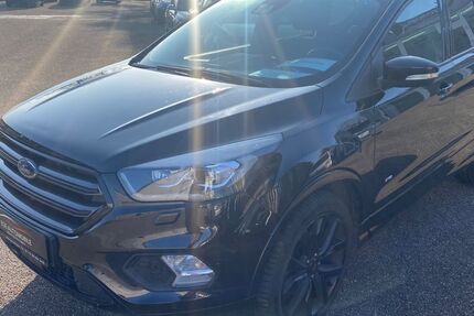 Ford Kuga 83.000 km 19.100 &euro; Markgröningen 71706