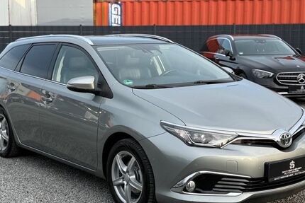 Toyota Auris 112.000 km 11.299 &euro; Sachsenheim 74343