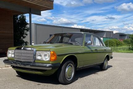 Mercedes-Benz 230 163.000 km 7.900 &euro; Steinheim an der Murr 71711