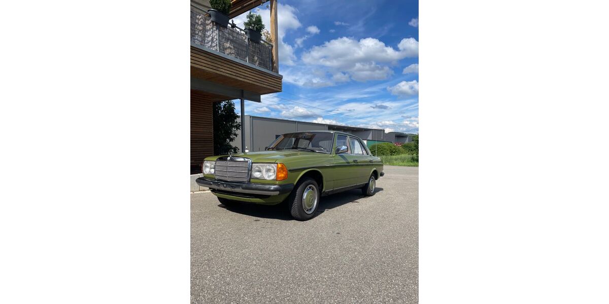 Mercedes-Benz 230 163.000 km 7.900 &euro; Steinheim an der Murr 71711