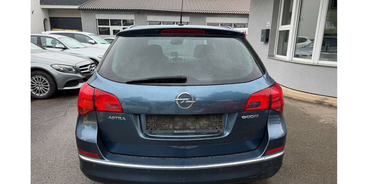 Opel Astra J 1.4 Turbo 150 Jahre 151.500 km 2.500 &euro; Neckarsulm 74172