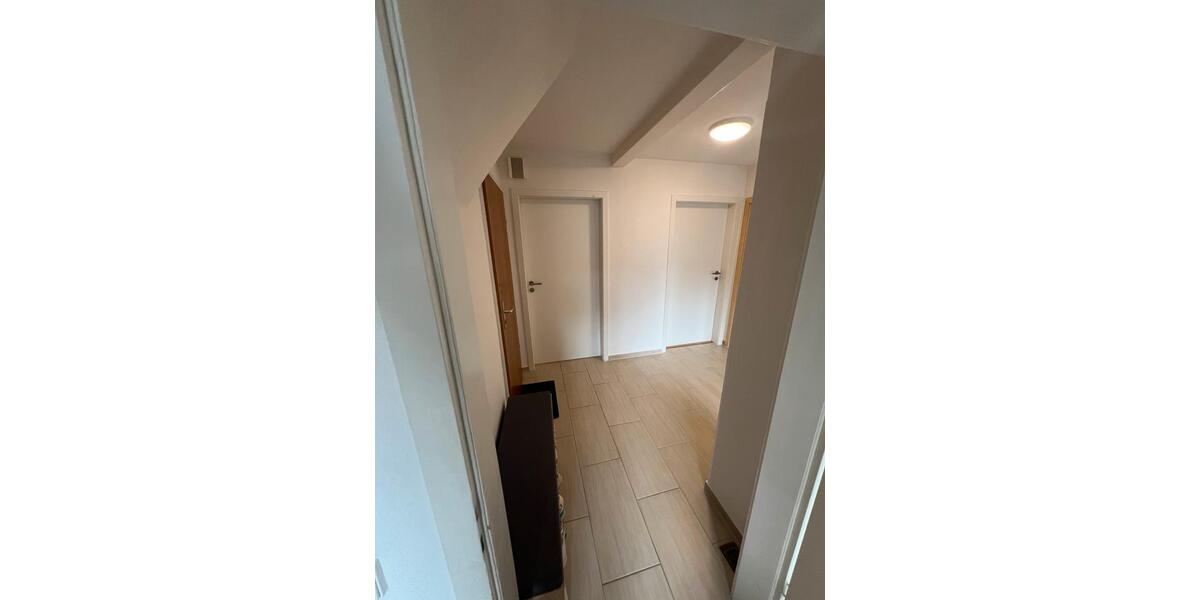Etagenwohnung Ludwigsburg Oßweil - 3 Zimmer, 70 m&sup2;, 820&euro; | Angebot:25592536