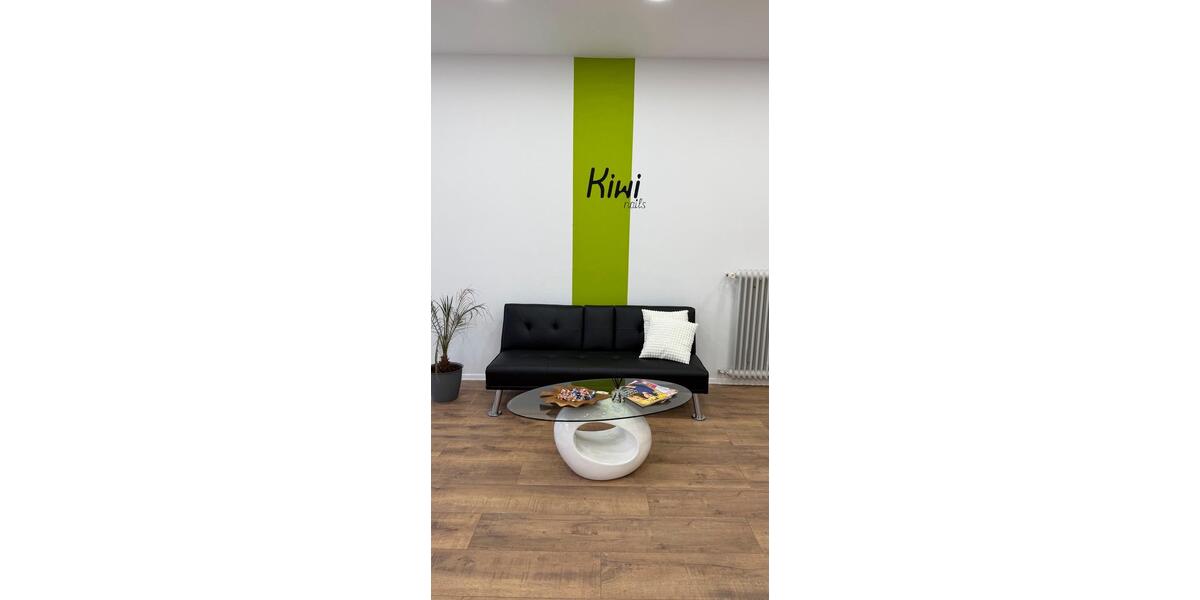 Platz in einem Schönheitssalon zu vermieten. Pfedelbach zimmer