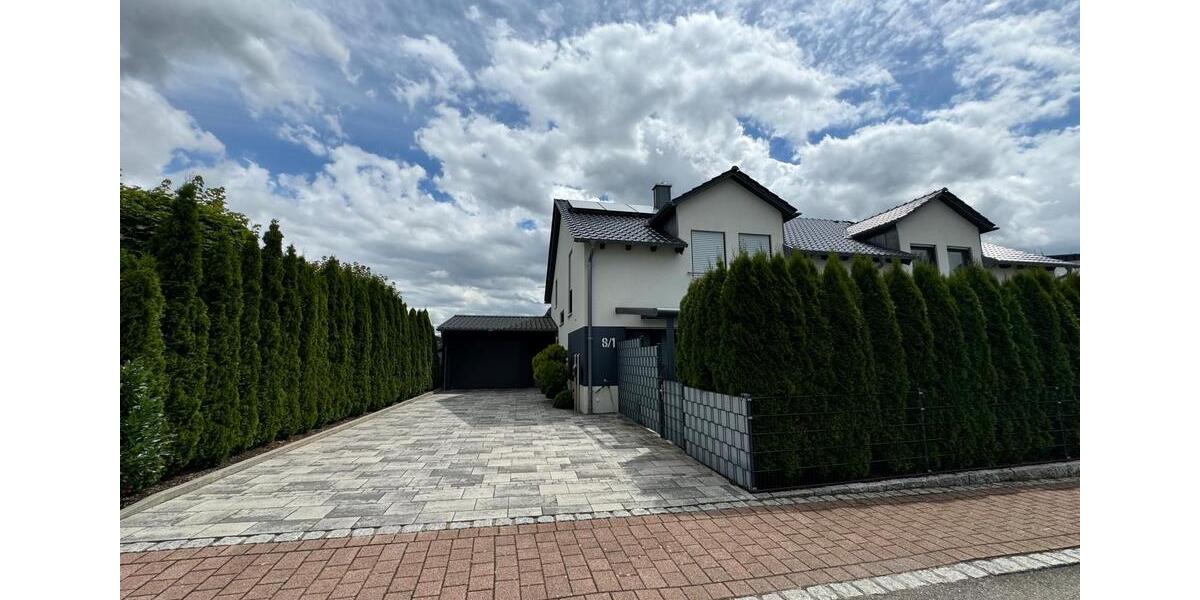 Doppelhaushälfte Brackenheim - 4.5 Zimmer, 145 m&sup2;, 740.000&euro; | Angebot:26074032