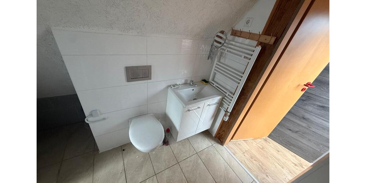 Dachgeschoßwohnung Sternenfels - 2 Zimmer, 68 m&sup2;, 550&euro; | Angebot:26569610