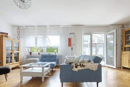 Doppelhaushälfte mit Potenzial - hell, sonnig und naturnah 5 zimmer