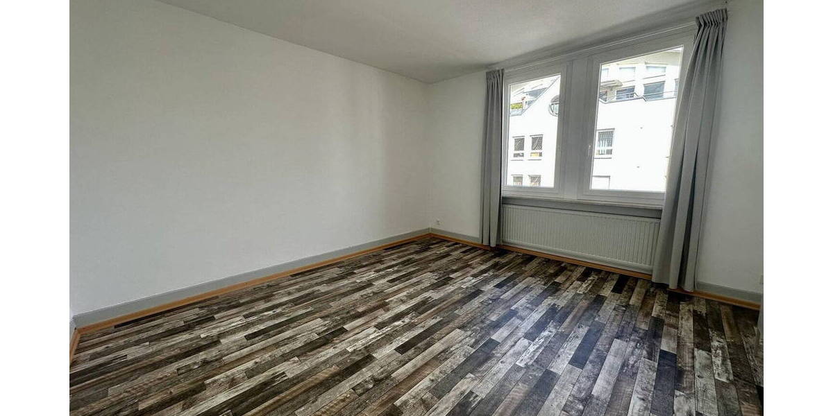 Etagenwohnung Heilbronn - 3 Zimmer, 77 m&sup2;, 450&euro; | Angebot:26358803