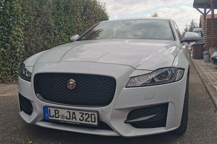 Jaguar XF 98.000 km 25.500 &euro; Sachsenheim 74343