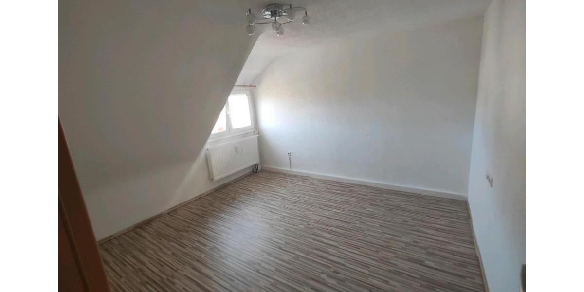 Dachgeschoßwohnung Neckarsulm - 3 Zimmer, 60 m&sup2;, 950&euro; | Angebot:26293139