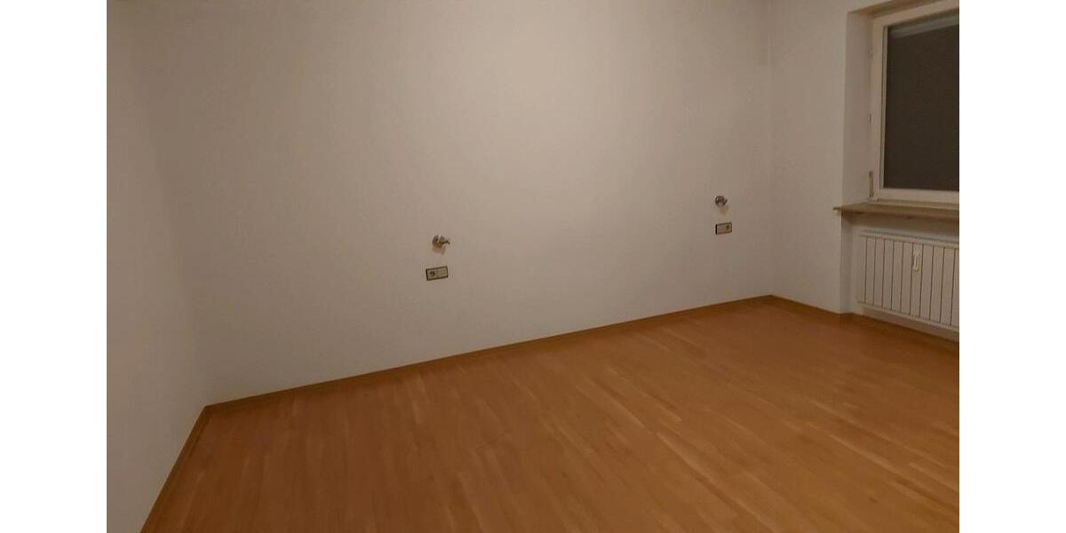 Etagenwohnung Heilbronn Frankenbach - 2.5 Zimmer, 65 m&sup2;, 215.000&euro; | Angebot:26581215