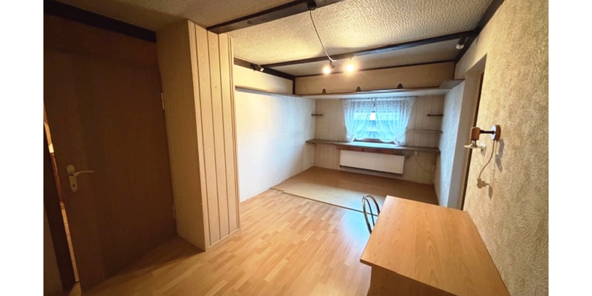 Einfamilienhaus mit Modernisierungsbedarf in zentraler Lage von Marbach - Einfamilienhaus Marbach am Neckar Marbach | Angebot:24976626