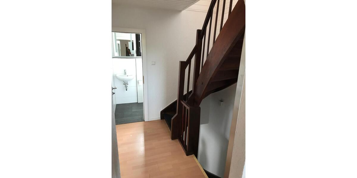 Etagenwohnung Mosbach - 5 Zimmer, 120 m&sup2;, 1.250&euro; | Angebot:26268869