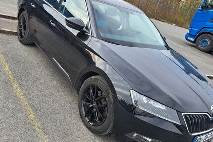 Skoda Superb 221.800 km 12.500 &euro; Neudenau 74861