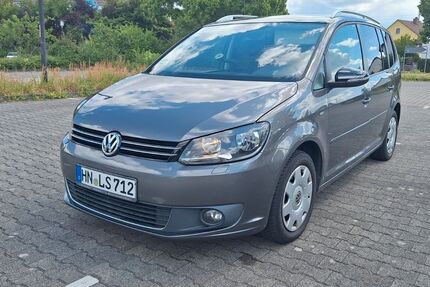 VW Touran 185.000 km 9.000 € Oedheim 74229