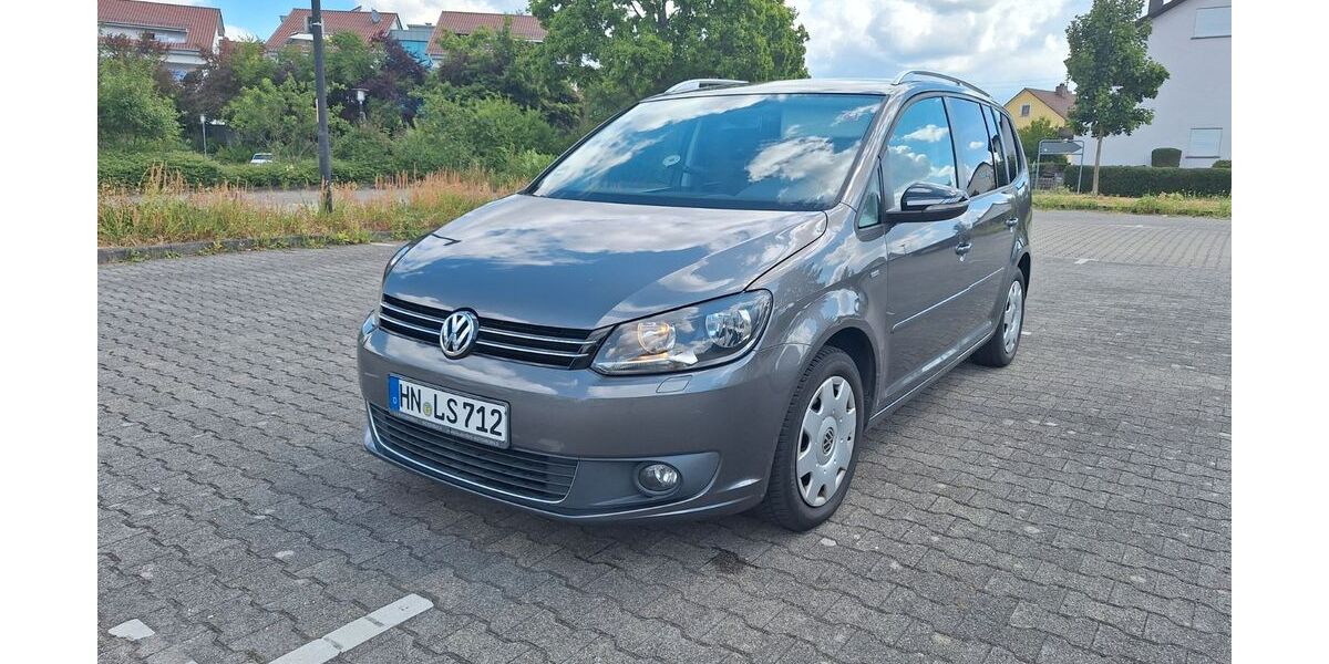 VW Touran 185.000 km 9.000 € Oedheim 74229