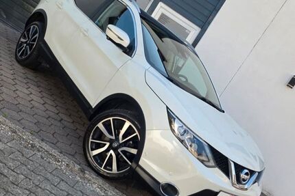 Nissan Qashqai 91.300 km 10.700 &euro; Helmstadt-Bargen 74921