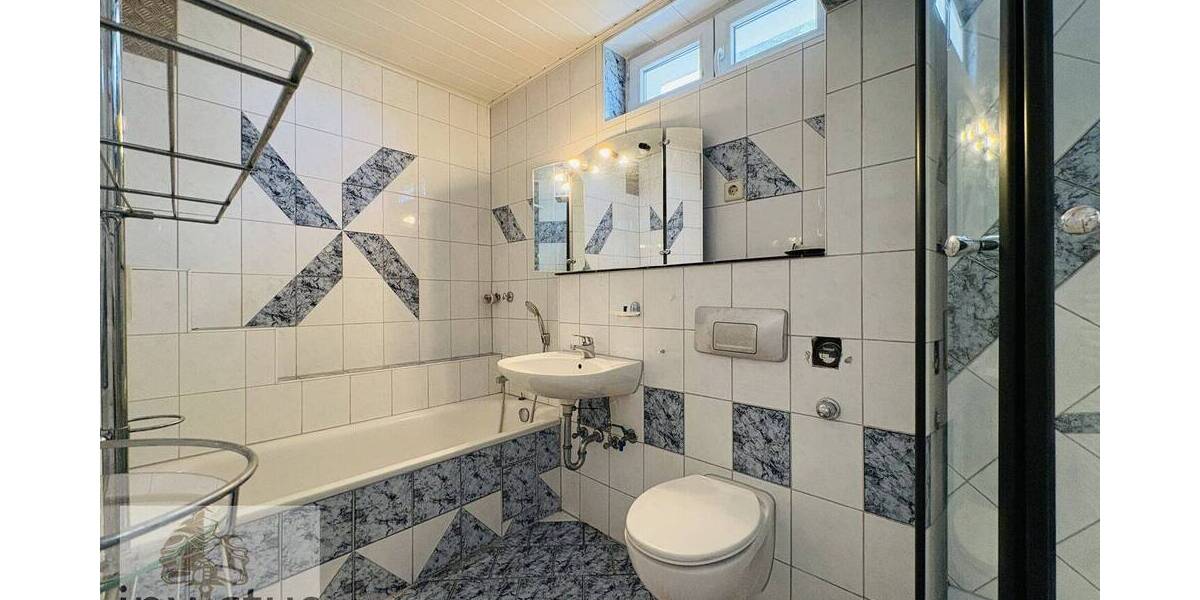Etagenwohnung Bad Wimpfen - 2 Zimmer, 86 m&sup2;, 245.000&euro; | Angebot:26881324