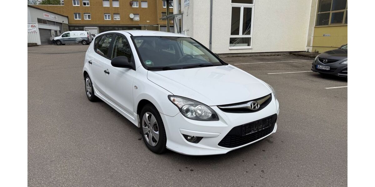 Hyundai i30 148.000 km 2.450 &euro; Möglingen 71696