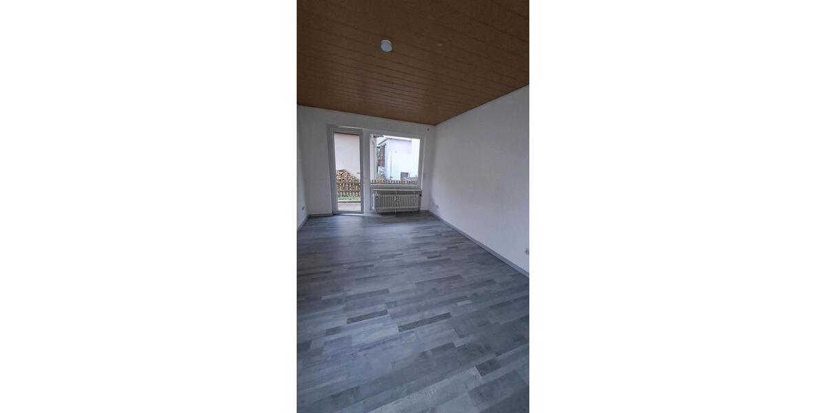 Erdgeschoßwohnung Lauffen am Neckar - 2.5 Zimmer, 56 m&sup2;, 980&euro; | Angebot:25432130