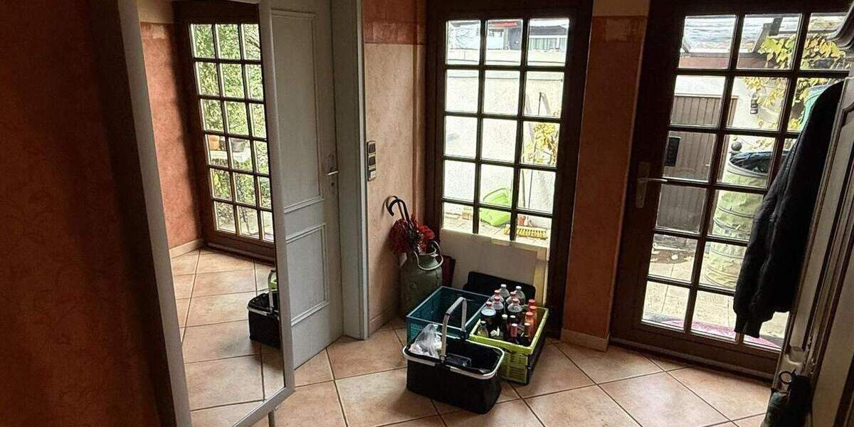 Freistehendes Einfamilienhaus mit Einliegerwohnung 7 zimmer