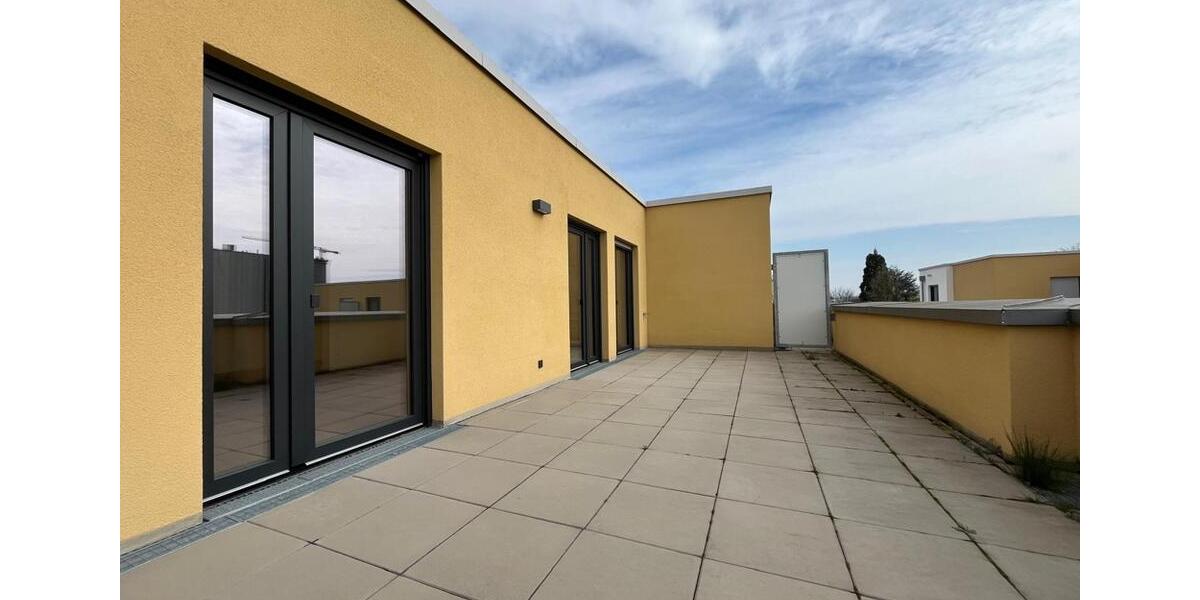 Etagenwohnung Bad Friedrichshall - 4 Zimmer, 133 m&sup2;, 2.018&euro; | Angebot:26068583