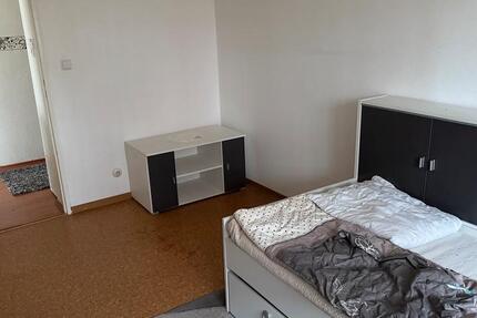 Wohnung Ludwigsburg Eglosheim - 1 Zimmer, 10 m&sup2;, 500&euro; | Angebot:25305301
