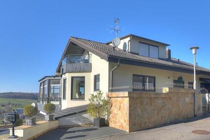 Elegantes Zuhause mit Panoramablick in Traumhafter Lage zimmer