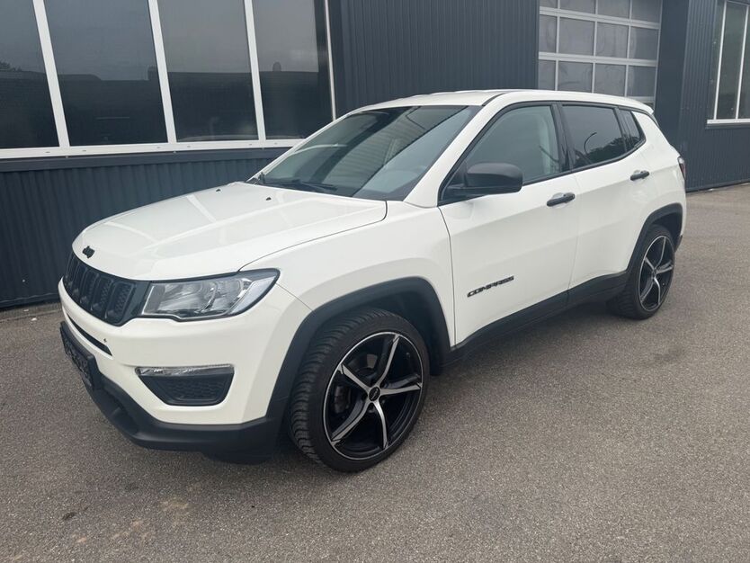 Jeep Compass 51.000 km 14.990 € Asperg / Stuttgart 71679