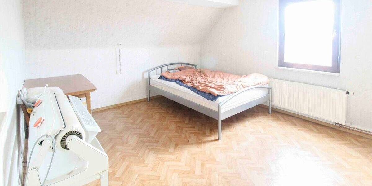 Einfamilienhaus Güglingen - 6 Zimmer, 149 m&sup2;, 299.000&euro; | Angebot:26703674