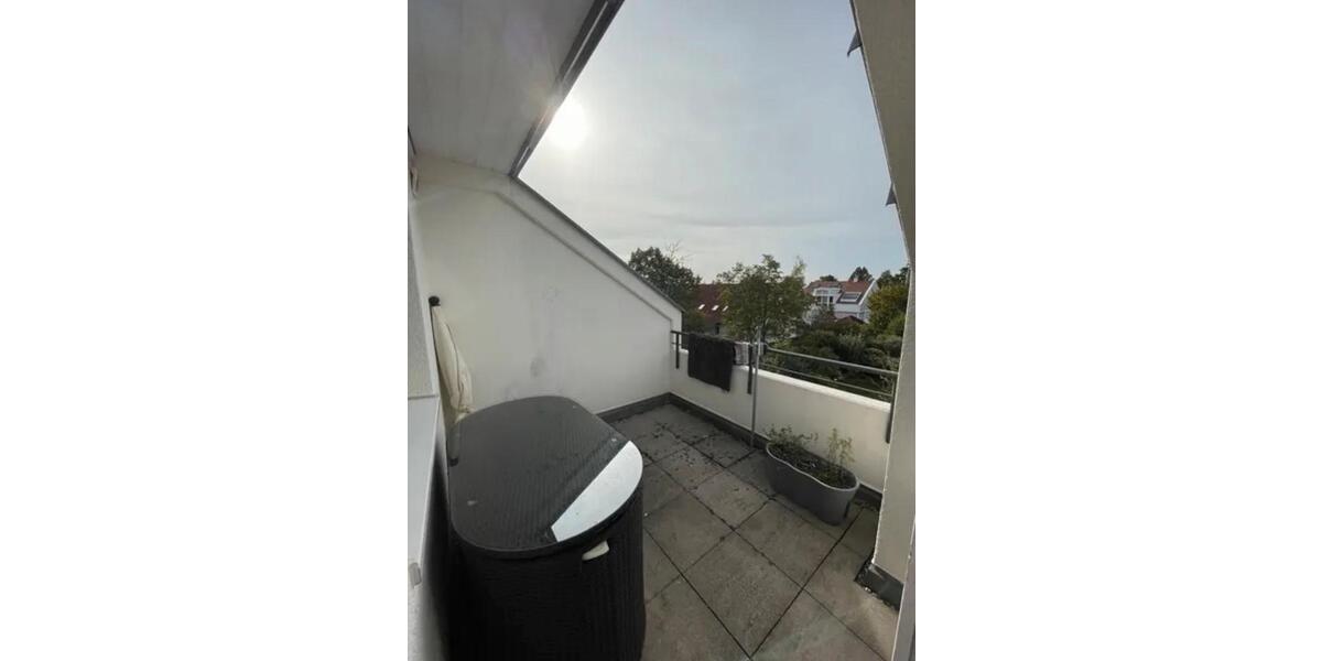 Dachgeschoßwohnung Ludwigsburg Oßweil - 2 Zimmer, 59 m&sup2;, 990&euro; | Angebot:25272114