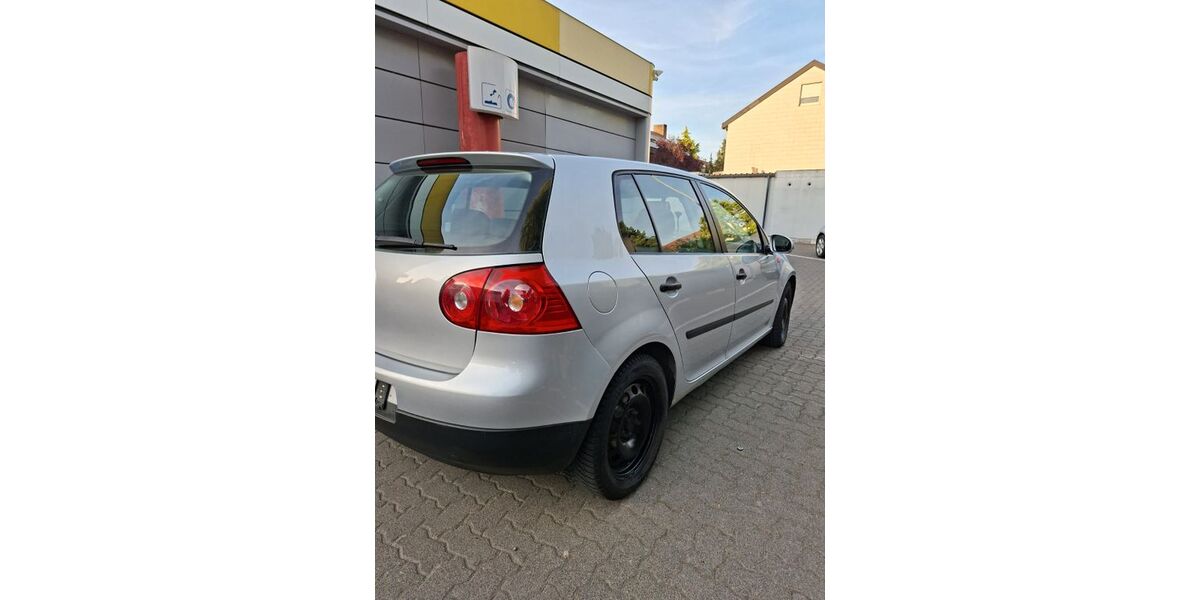 VW Golf 128.000 km 3.800 &euro; Heilbronn 74080